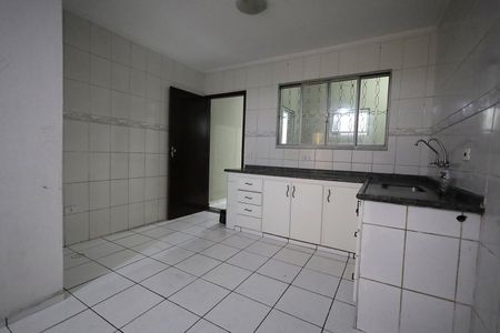 Casa à venda com 170m², 4 quartos e 1 vaga Casa à venda com 170m², 4 quartos e 1 vagaCozinha