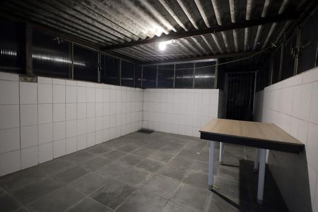 Casa à venda com 170m², 4 quartos e 1 vaga Casa à venda com 170m², 4 quartos e 1 vagaCobertura