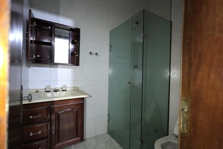 Casa à venda com 170m², 4 quartos e 1 vaga Casa à venda com 170m², 4 quartos e 1 vagaBanheiro 2