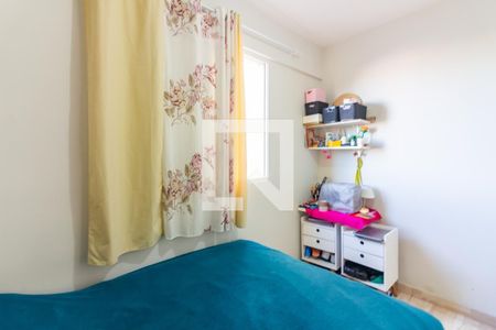 Quarto de apartamento à venda com 2 quartos, 48m² em Padroeira, Osasco