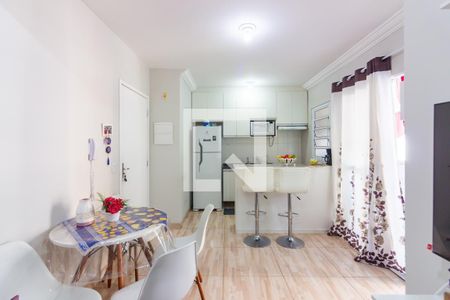 Sala de apartamento à venda com 2 quartos, 48m² em Padroeira, Osasco