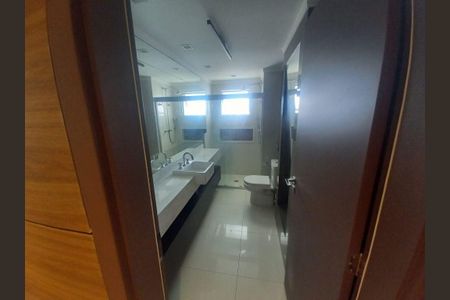 Apartamento à venda com 271m², 3 quartos e 4 vagas