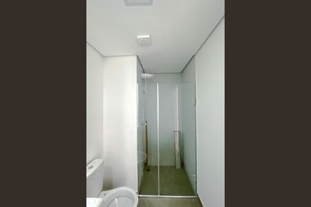 Banheiro de kitnet/studio para alugar com 1 quarto, 28m² em Brás, São Paulo