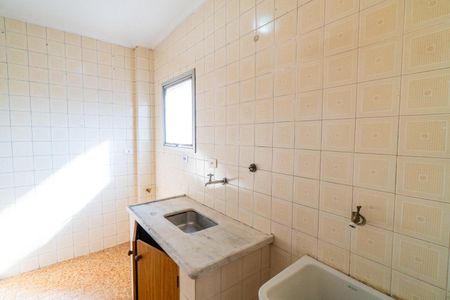 Apartamento para alugar com 32m², 1 quarto e 1 vaga Apartamento para alugar com 32m², 1 quarto e 1 vagaCozinha e Área de Serviço