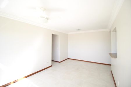 Apartamento à venda com 70m², 2 quartos e 1 vagaSala