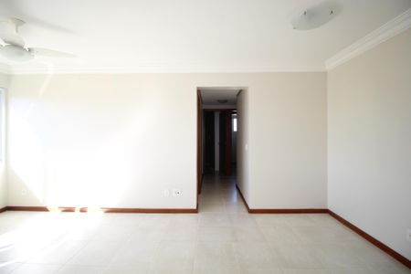 Apartamento à venda com 70m², 2 quartos e 1 vagaSala
