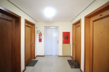 Apartamento à venda com 70m², 2 quartos e 1 vagaCorredor