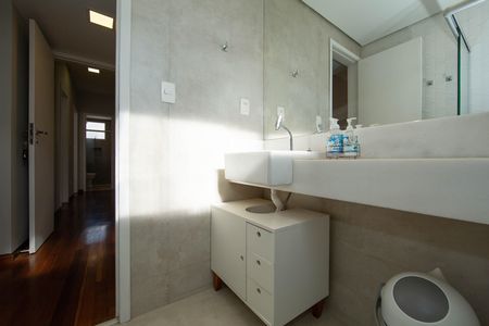 Apartamento para alugar com 83m², 3 quartos e 1 vaga Apartamento para alugar com 83m², 3 quartos e 1 vagaBANHEIRO1