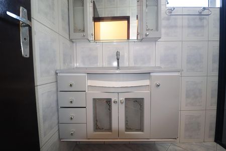 Casa à venda com 135m², 3 quartos e 2 vagasBanheiro 1