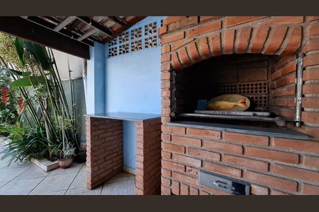 Casa à venda com 135m², 3 quartos e 2 vagas Casa à venda com 135m², 3 quartos e 2 vagasEspaço Gourmet
