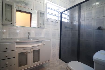 Casa à venda com 135m², 3 quartos e 2 vagasBanheiro 1