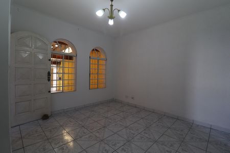 Casa à venda com 135m², 3 quartos e 2 vagasSala