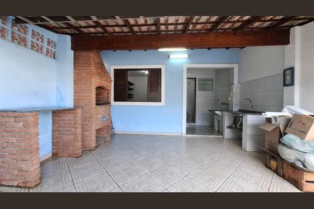 Casa à venda com 135m², 3 quartos e 2 vagas Casa à venda com 135m², 3 quartos e 2 vagasEspaço Gourmet