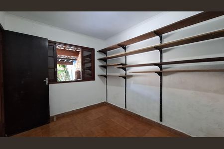 Casa à venda com 135m², 3 quartos e 2 vagas Casa à venda com 135m², 3 quartos e 2 vagasEdícula