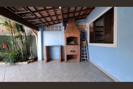 Casa à venda com 135m², 3 quartos e 2 vagas Casa à venda com 135m², 3 quartos e 2 vagasEspaço Gourmet