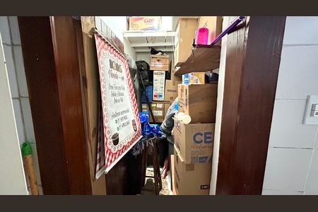 Casa à venda com 343m², 5 quartos e 5 vagasCozinha 2