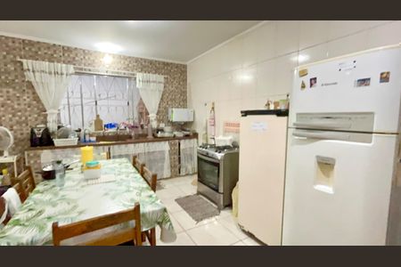 Casa à venda com 343m², 5 quartos e 5 vagasCozinha