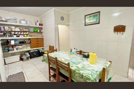 Casa à venda com 343m², 5 quartos e 5 vagasCozinha