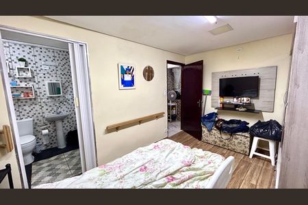 Casa à venda com 343m², 5 quartos e 5 vagasQuarto Suíte 1