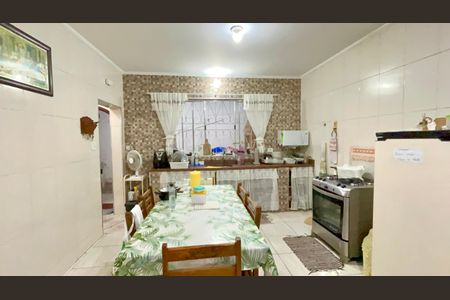 Casa à venda com 343m², 5 quartos e 5 vagasCozinha