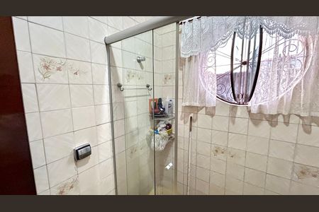 Casa à venda com 343m², 5 quartos e 5 vagasBanheiro 2