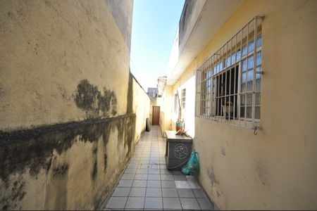 Casa à venda com 320m², 3 quartos e 2 vagasQuintal