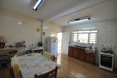 Casa à venda com 320m², 3 quartos e 2 vagasCozinha
