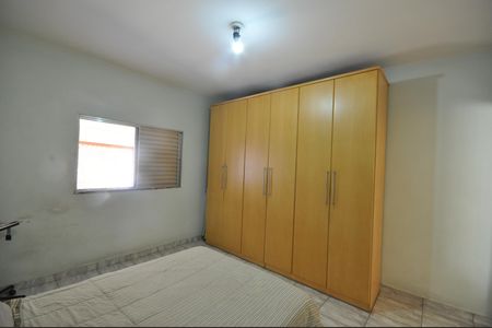 Casa à venda com 320m², 3 quartos e 2 vagasQuarto 1