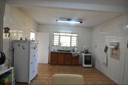 Casa à venda com 320m², 3 quartos e 2 vagasCozinha