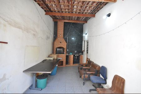 Casa à venda com 320m², 3 quartos e 2 vagasChurrasqueira
