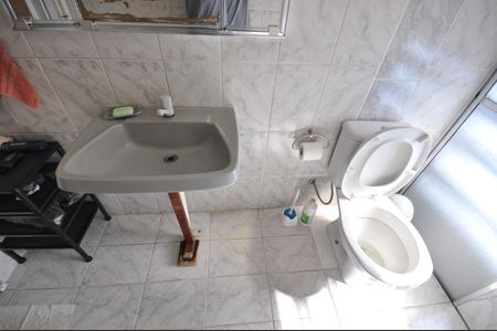 Casa à venda com 320m², 3 quartos e 2 vagasBanheiro