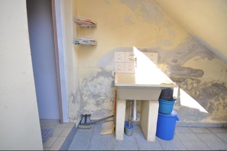 Casa à venda com 320m², 3 quartos e 2 vagasÁrea de Serviço 2