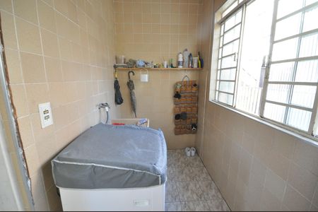 Casa à venda com 320m², 3 quartos e 2 vagasÁrea de Serviço