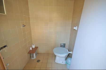 Casa à venda com 320m², 3 quartos e 2 vagasBanheiro de serviço