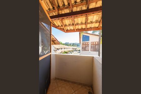 Casa de condomínio para alugar com 106m², 2 quartos e 2 vagas