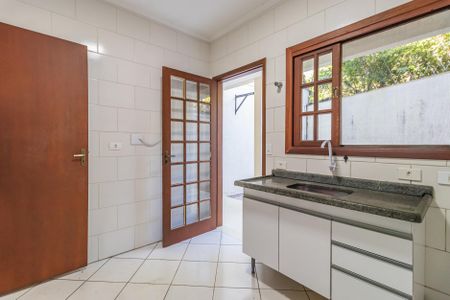 Casa de condomínio para alugar com 106m², 2 quartos e 2 vagas