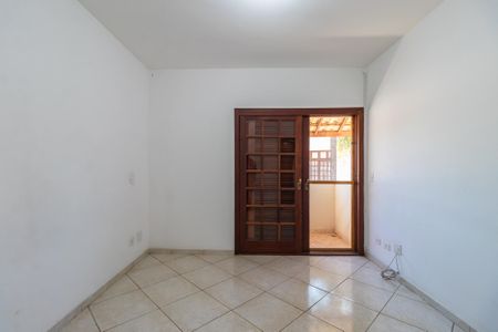 Casa de condomínio para alugar com 106m², 2 quartos e 2 vagas
