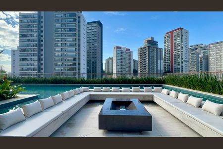 Apartamento para alugar com 37m², 1 quarto e 1 vaga Apartamento para alugar com 37m², 1 quarto e 1 vagaPiscina