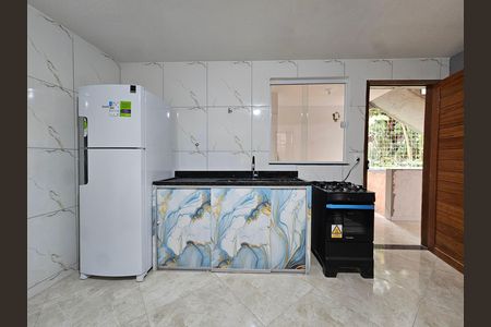 Cozinha de apartamento para alugar com 1 quarto, 40m² em Brotas, Salvador