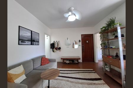 Apartamento à venda com 82m², 2 quartos e 1 vaga Apartamento à venda com 82m², 2 quartos e 1 vagaSala