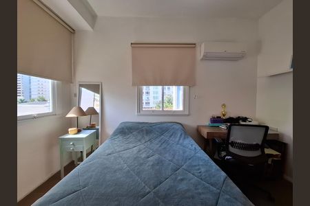 Apartamento à venda com 82m², 2 quartos e 1 vaga Apartamento à venda com 82m², 2 quartos e 1 vagaQuarto