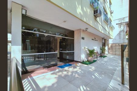 Apartamento à venda com 72m², 3 quartos e 1 vagaFachada e portaria