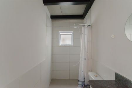 Banheiro de kitnet/studio para alugar com 1 quarto, 25m² em Cambuci, São Paulo