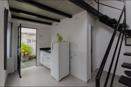 Sala/Cozinha de kitnet/studio para alugar com 1 quarto, 25m² em Cambuci, São Paulo