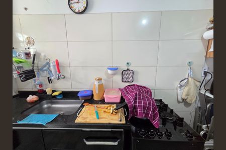 Cozinha de apartamento para alugar com 2 quartos, 68m² em Cidade Ocian, Praia Grande
