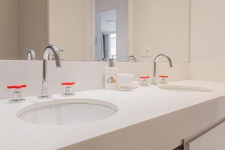 Apartamento à venda com 180m², 3 quartos e 2 vagasBanheiro