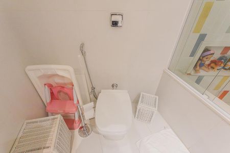 Apartamento à venda com 180m², 3 quartos e 2 vagasBanheiro