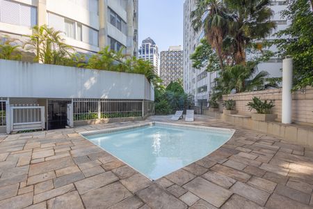 Apartamento à venda com 180m², 3 quartos e 2 vagasPiscina