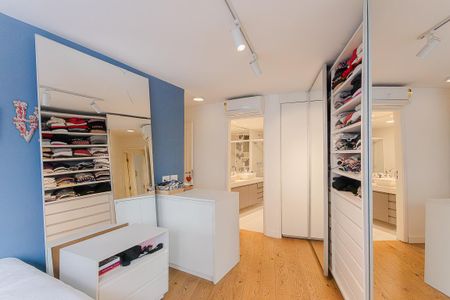Apartamento à venda com 180m², 3 quartos e 2 vagasSuíte