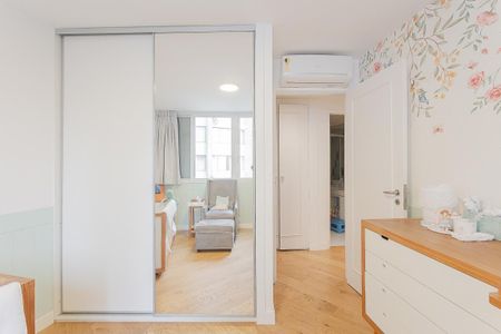 Apartamento à venda com 180m², 3 quartos e 2 vagasQuarto 1